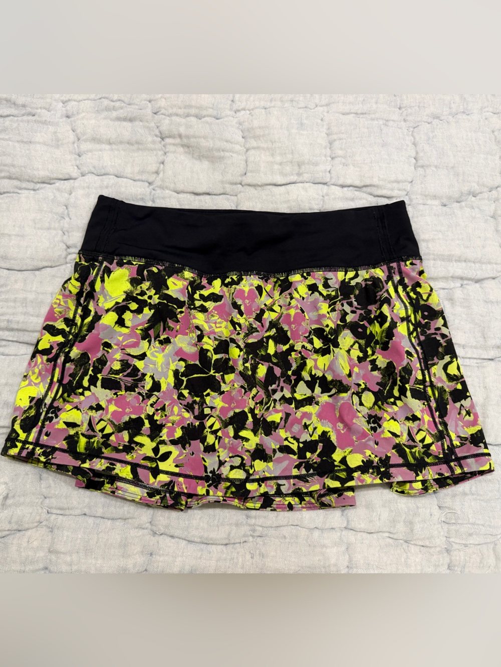 Like new lululemon skirt